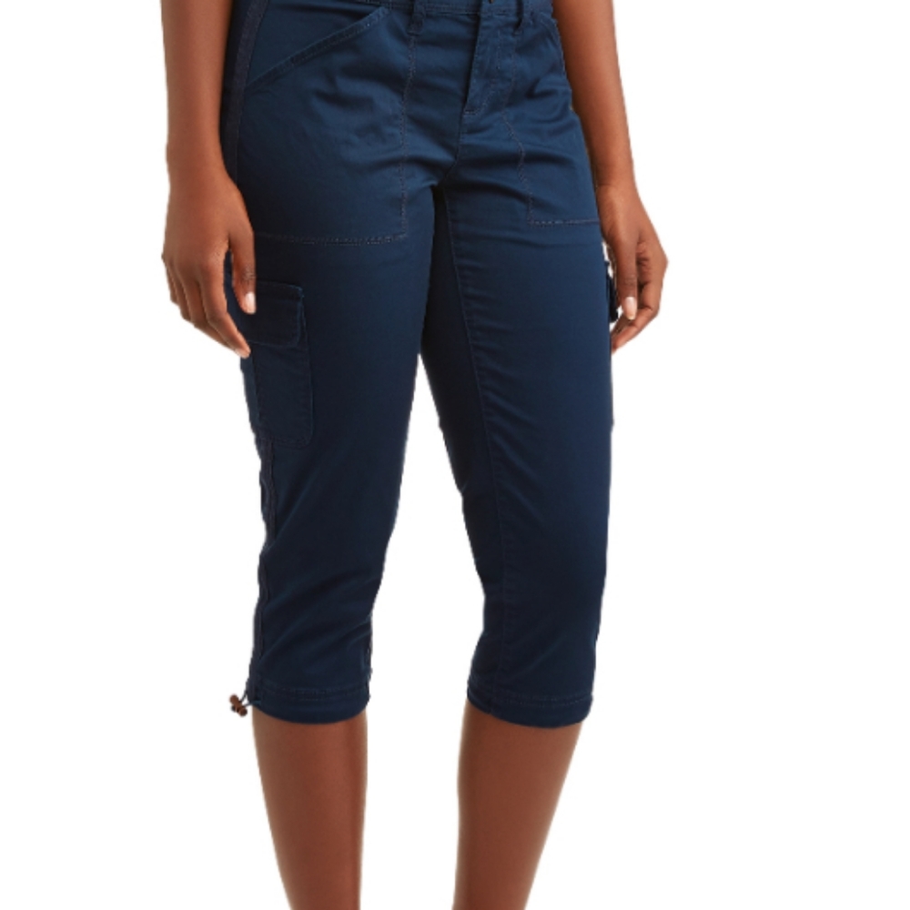 Women's cargo capris size 18